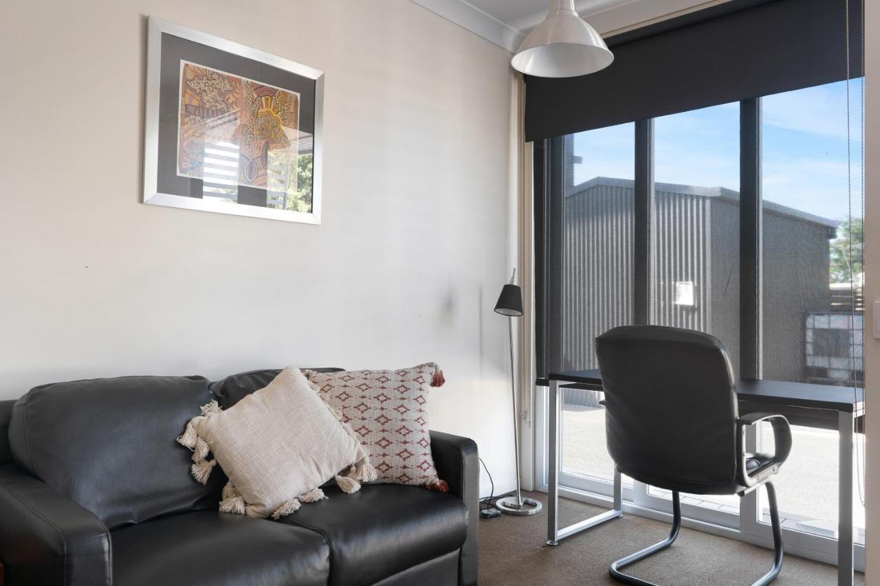 Smart Stayzzz Inns Clermont エクステリア 写真