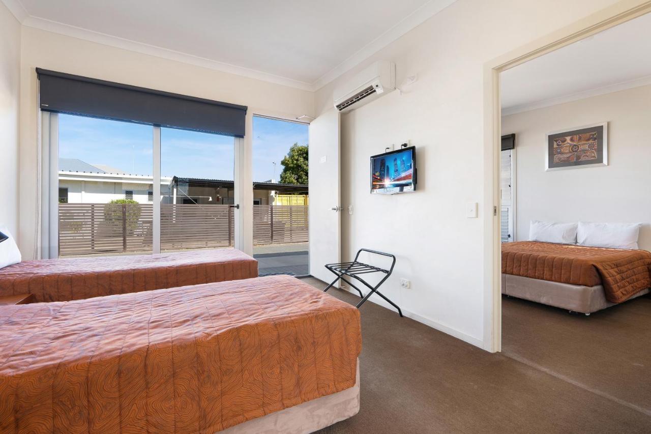 Smart Stayzzz Inns Clermont エクステリア 写真